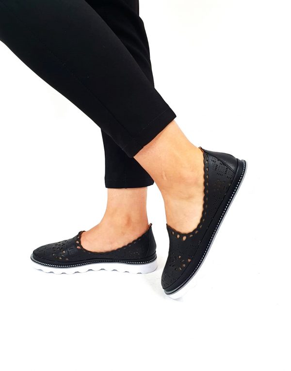 Pantofi dama perforati din piele naturala - Negru - 970 N