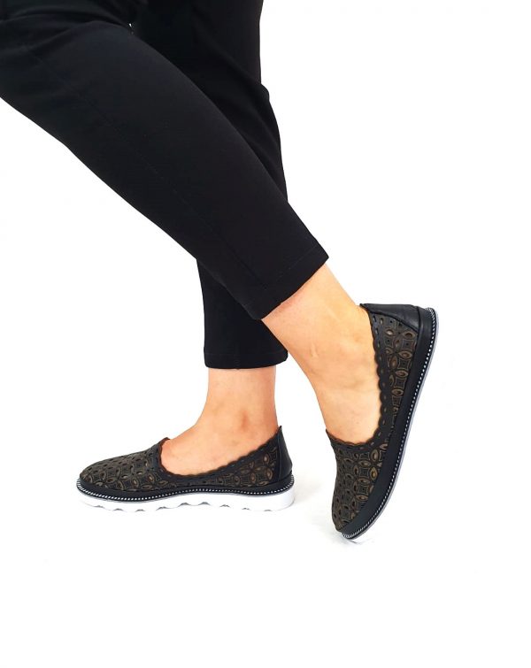 Pantofi dama perforati din piele naturala - Negru - 972 N