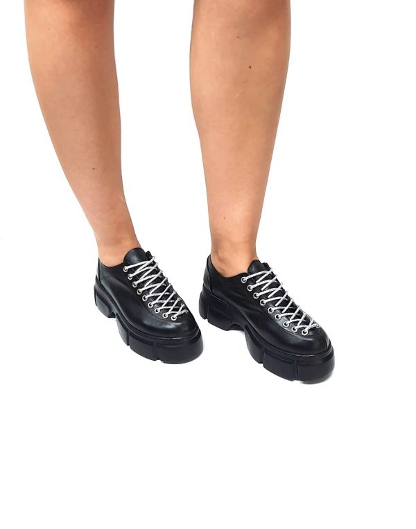 Pantofi dama din piele naturala - Negru Box cu Siret Argintiu - X2 NBSA