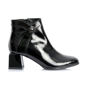 Ghete dama din piele naturala - NEGRU LAC- G442 NL